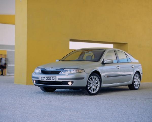 Фото Renault Laguna II Лифтбек