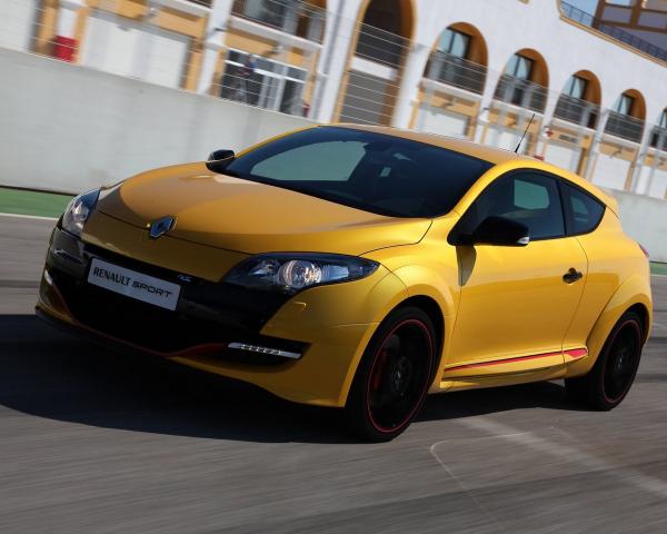 Фото Renault Megane RS III Хэтчбек 3 дв.