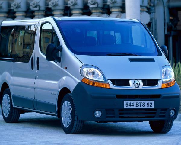 Фото Renault Trafic II Минивэн