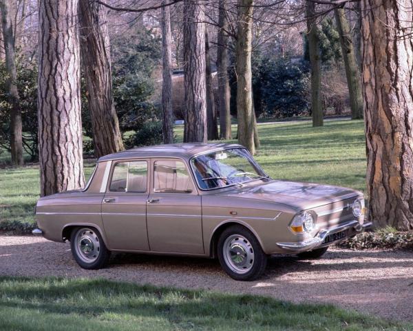 Фото Renault 10 I Седан