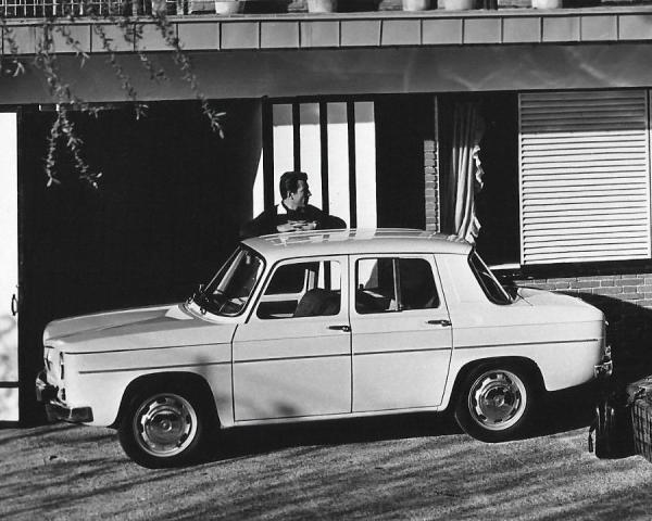 Фото Renault 8 I Седан