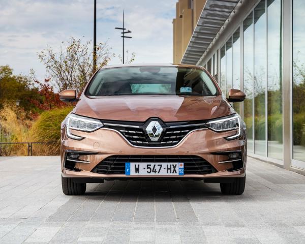 Фото Renault Megane IV Рестайлинг Хэтчбек 5 дв.