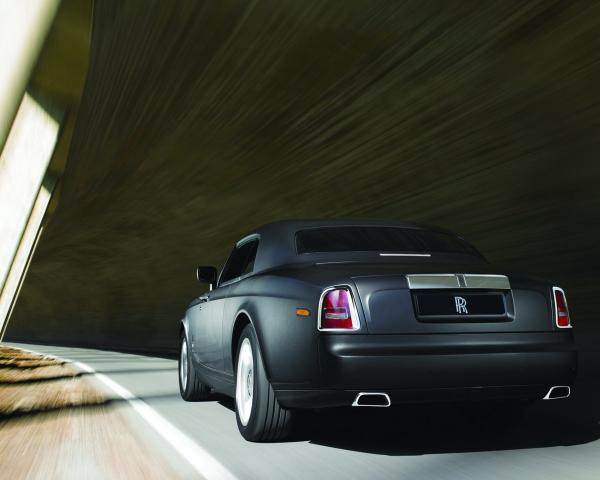 Фото Rolls-Royce Phantom VII Купе