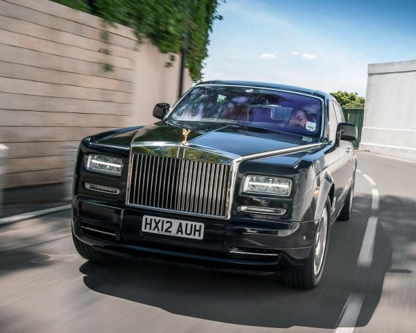 Фото Rolls-Royce Phantom VII Седан Long