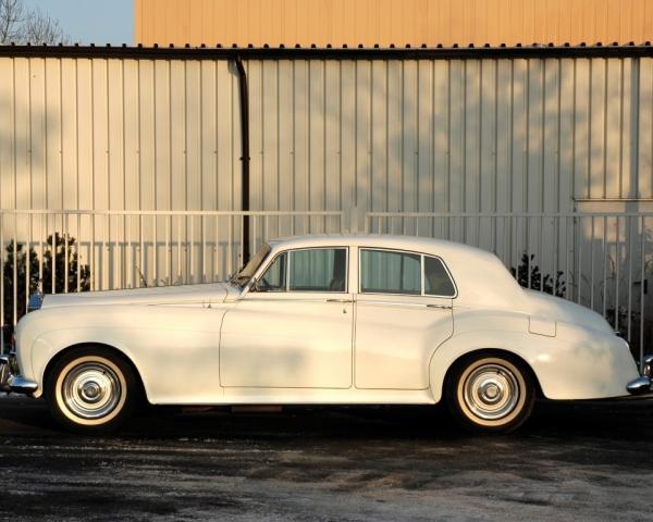 Фото Rolls-Royce Silver Cloud III Седан