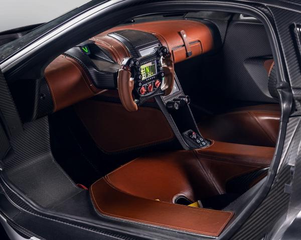 Фото Rossa Concept I Купе