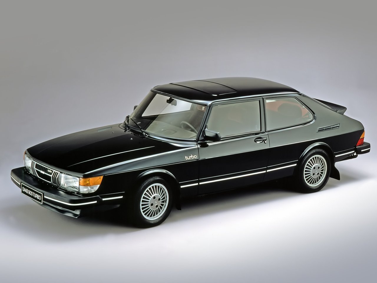 Фото Saab 900 I