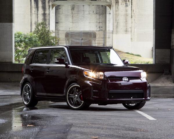 Фото Scion xB II Рестайлинг Компактвэн