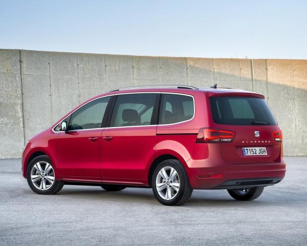 Фото Seat Alhambra II Рестайлинг Минивэн