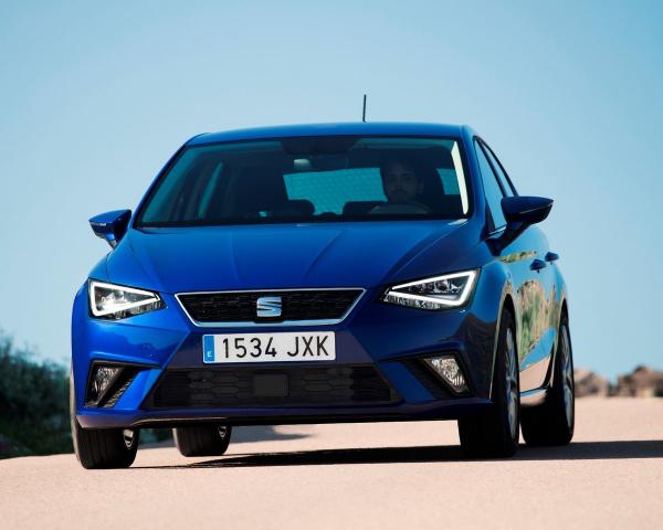 Фото Seat Ibiza V Хэтчбек 5 дв.