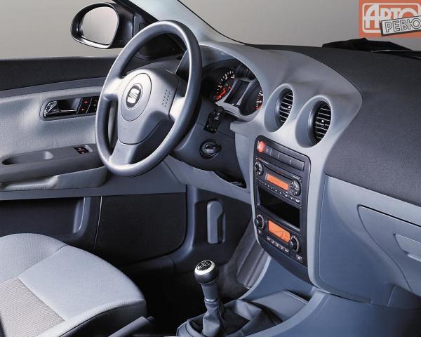 Фото Seat Ibiza III Хэтчбек 5 дв.