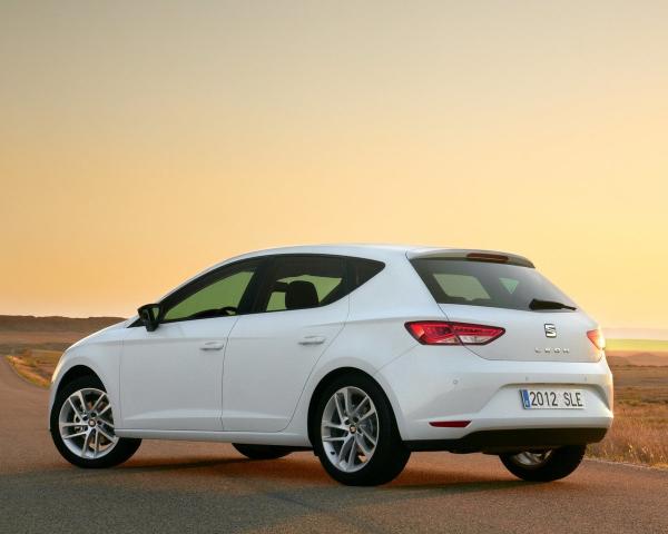 Фото Seat Leon III Хэтчбек 5 дв.