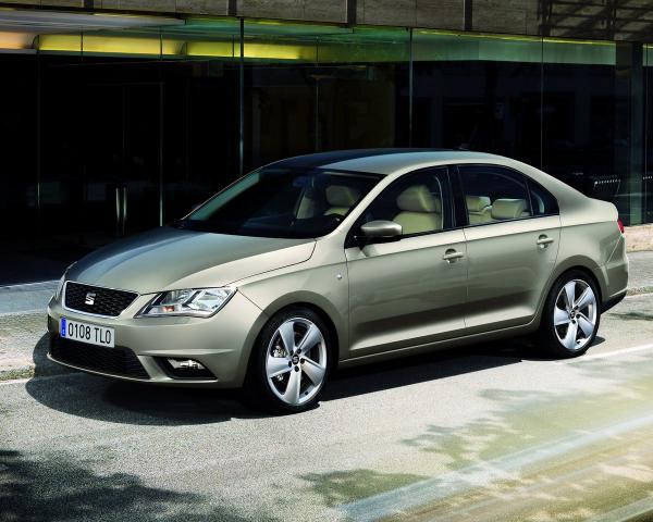 Фото Seat Toledo IV Лифтбек