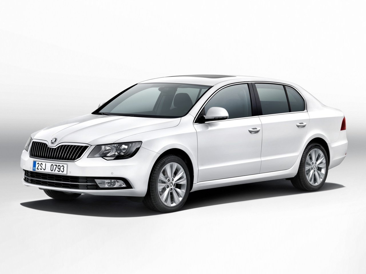 Фото Skoda Superb II Рестайлинг