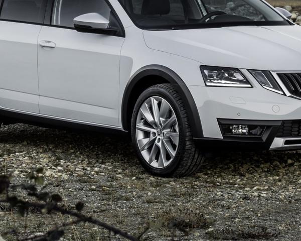 Фото Skoda Octavia III (A7) Рестайлинг Универсал 5 дв. Scout