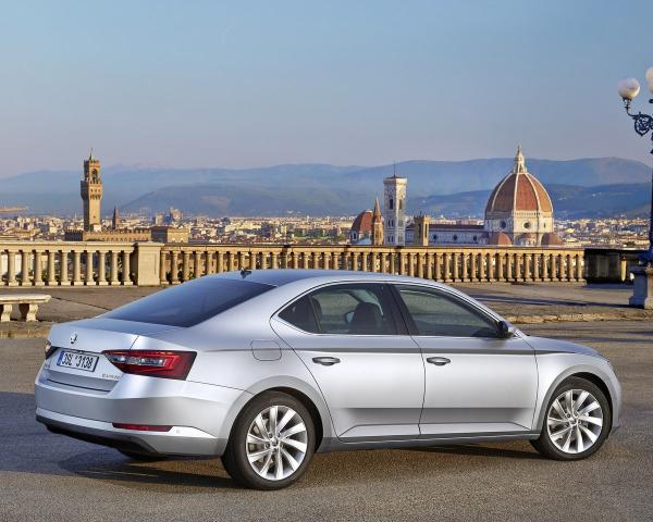 Фото Skoda Superb III Лифтбек