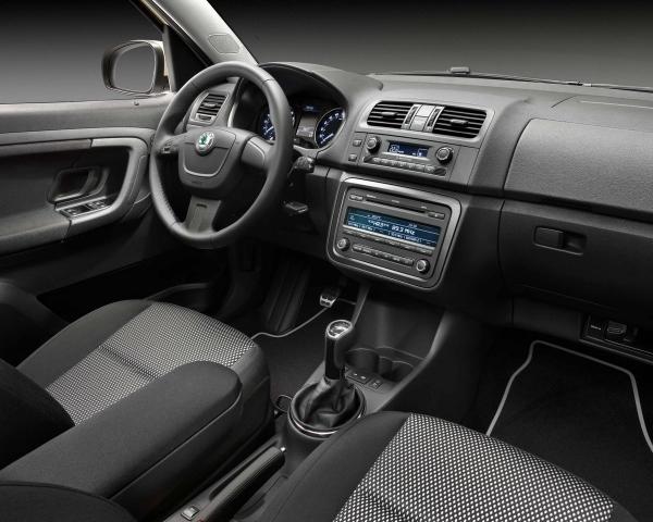 Фото Skoda Roomster I Рестайлинг Компактвэн