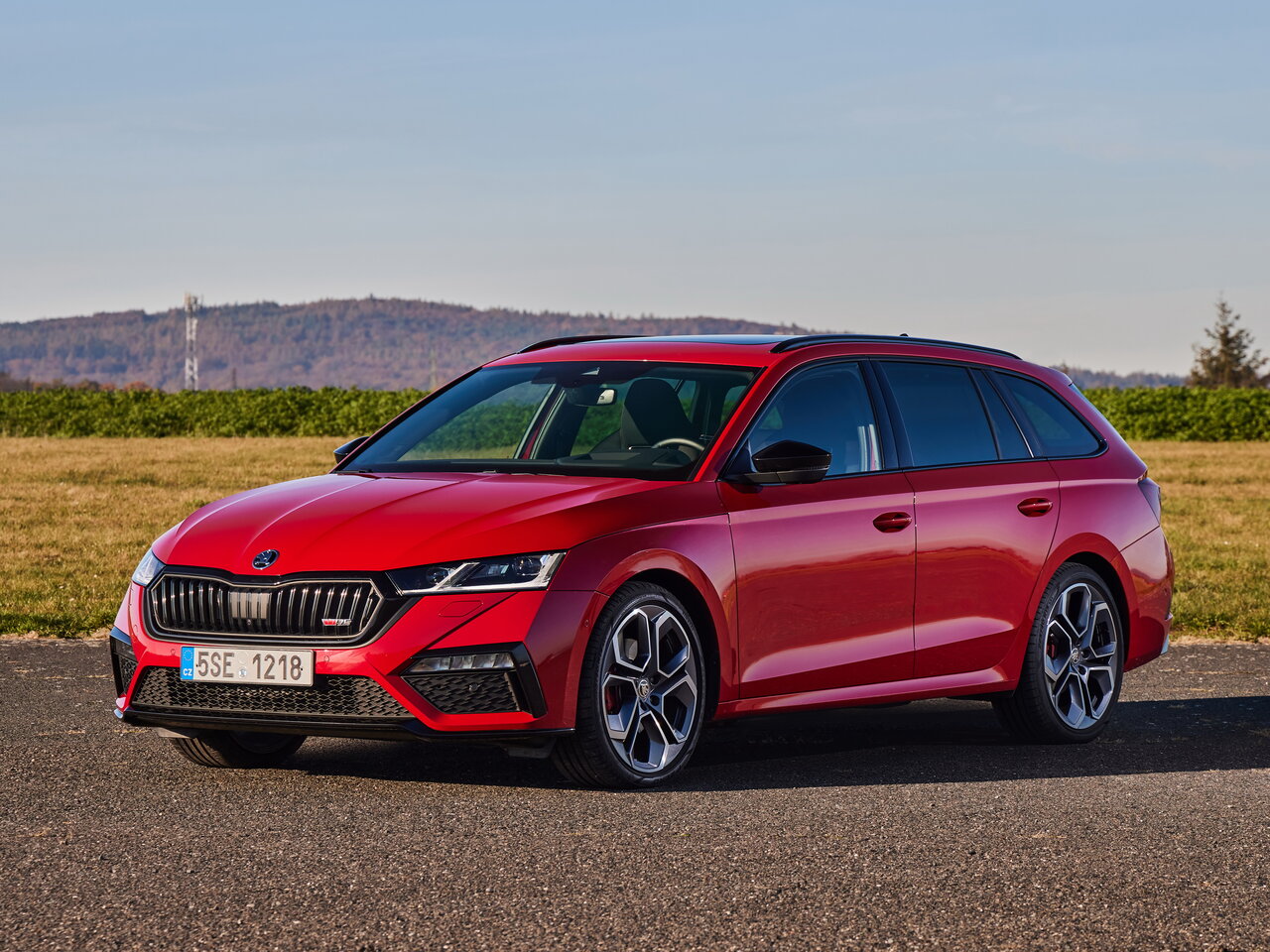 Характеристики 2.0 AMT Дизель, Полный привод, Робот, 200 л.с. Skoda Octavia  RS 4 поколение 2020 - сегодня, Универсал 5 дв.