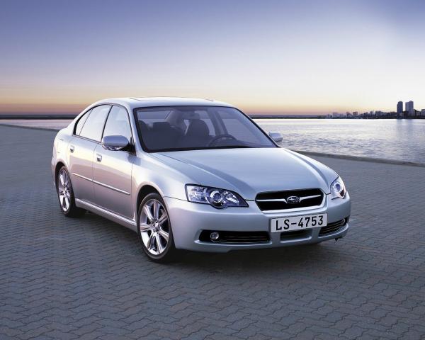 Фото Subaru Legacy IV Седан