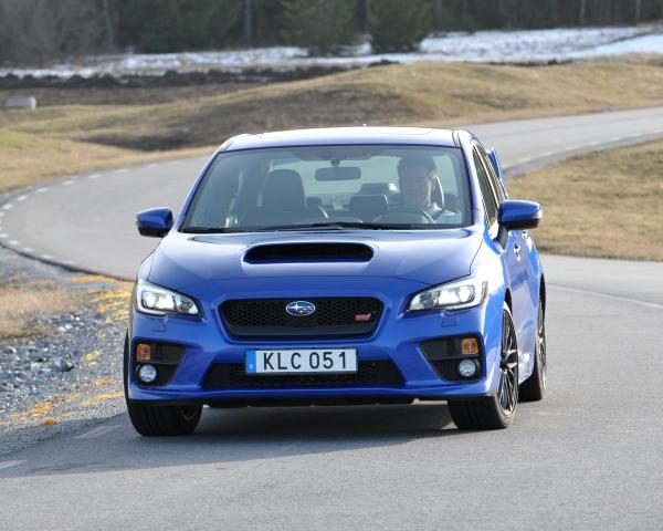 Фото Subaru WRX STi I Седан