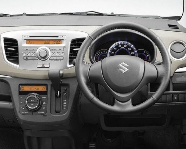 Фото Suzuki Wagon R V Хэтчбек 5 дв.