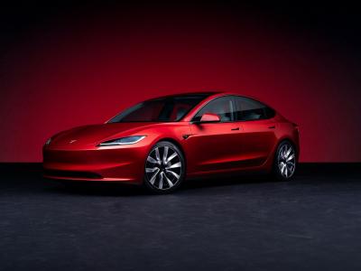 Фото Tesla Model 3  Седан