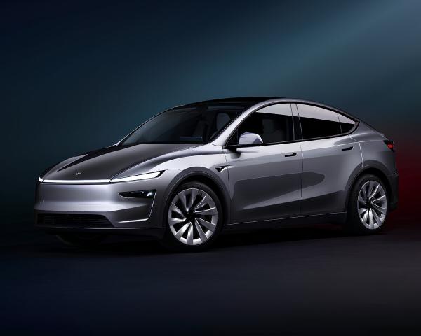 Фото Tesla Model Y I Рестайлинг Внедорожник 5 дв.