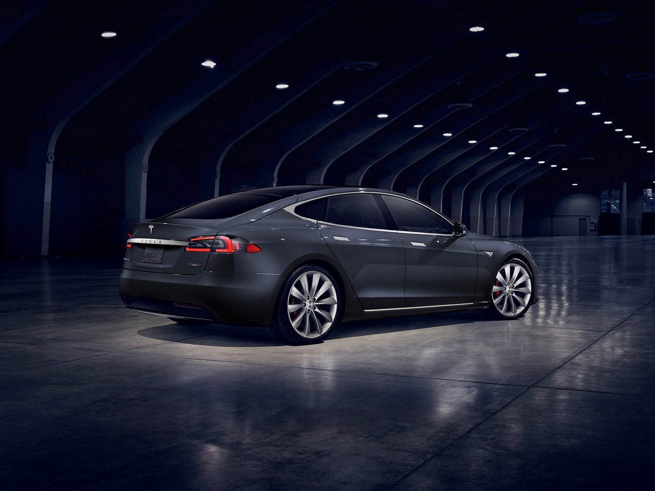 Фото Tesla Model S I Рестайлинг