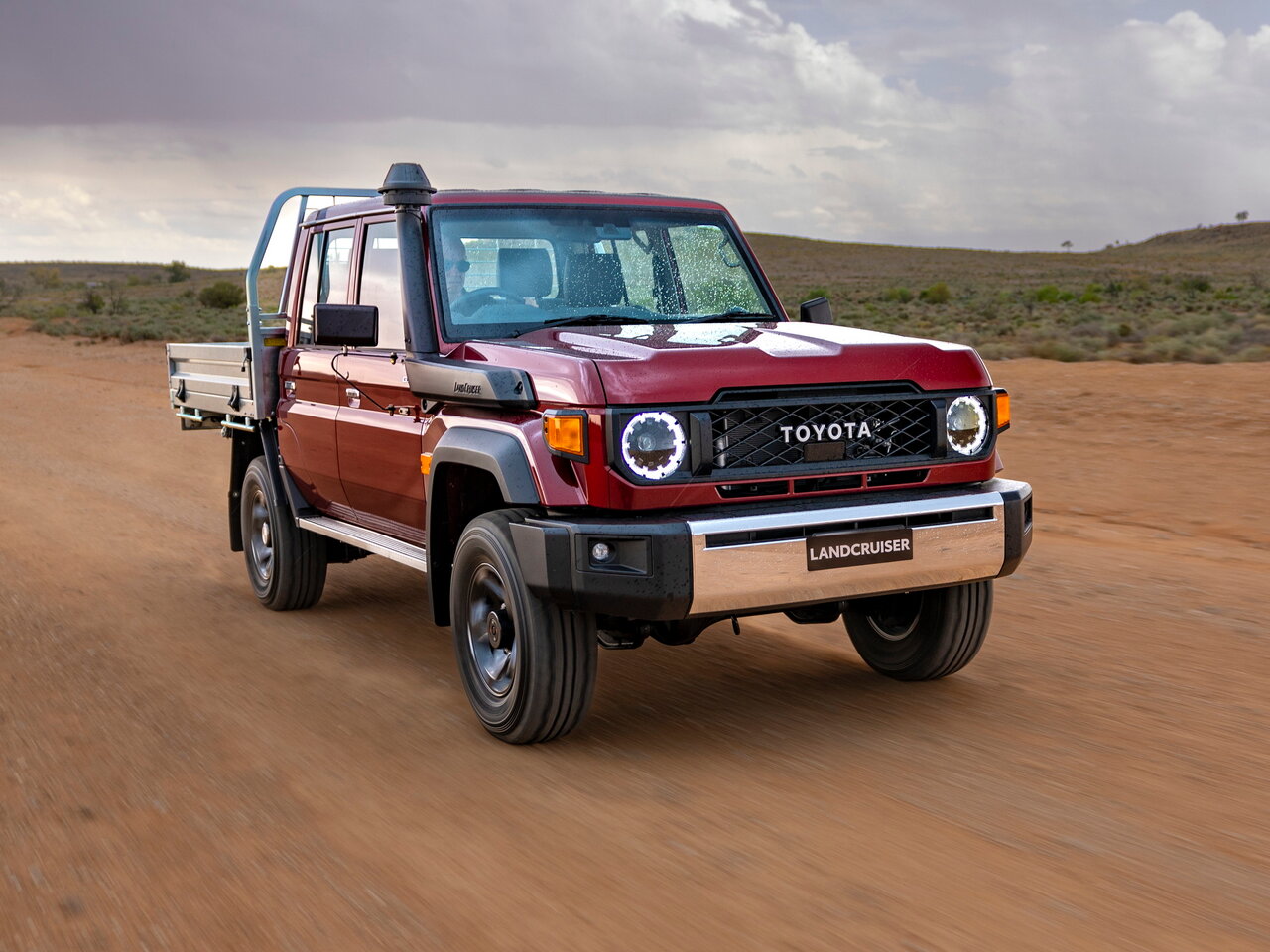 Фото Toyota Land Cruiser 70 Рестайлинг 2