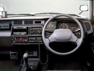 Фото Toyota Comfort I