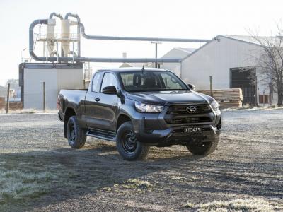 Фото Toyota Hilux VIII Рестайлинг Пикап Полуторная кабина Extra Cab