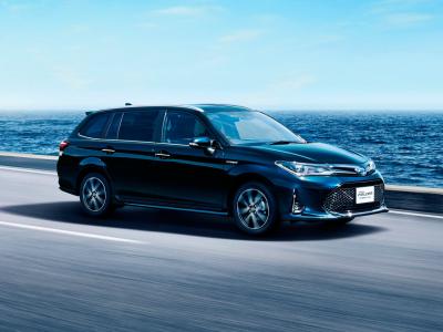 Фото Toyota Corolla XI (E160, E170) Рестайлинг 2 Универсал 5 дв. Fielder