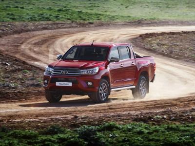 Фото Toyota Hilux VIII Пикап Двойная кабина