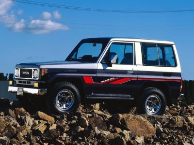 Фото Toyota Land Cruiser 70 Series Внедорожник 3 дв.