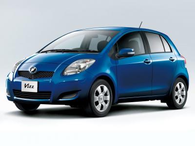 Фото Toyota Vitz II (XP90) Хэтчбек 5 дв.