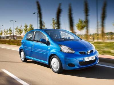 Фото Toyota Aygo I Рестайлинг Хэтчбек 5 дв.