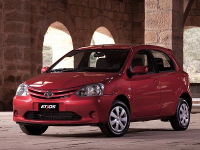 Фото Toyota Etios I Хэтчбек 5 дв.