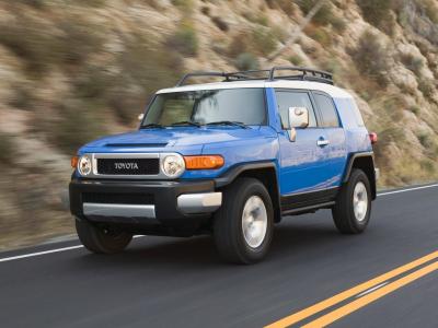 Фото Toyota FJ Cruiser I Внедорожник 5 дв.