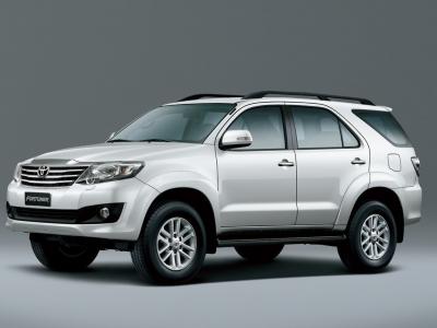 Фото Toyota Fortuner I Внедорожник 5 дв.