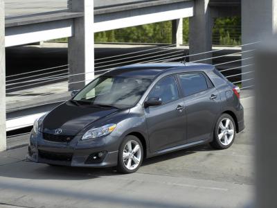 Фото Toyota Matrix II (E140) Хэтчбек 5 дв.