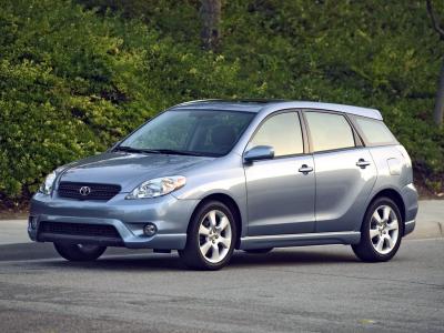 Фото Toyota Matrix I (E130) Хэтчбек 5 дв.