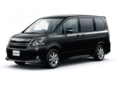 Фото Toyota Noah II (R70) Минивэн