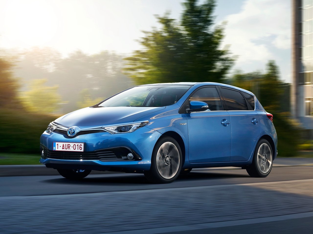 Фото Toyota Auris II Рестайлинг