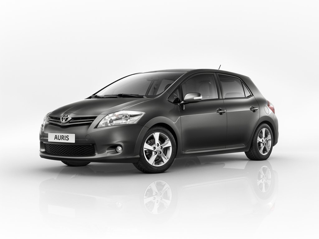 Фото Toyota Auris I Рестайлинг