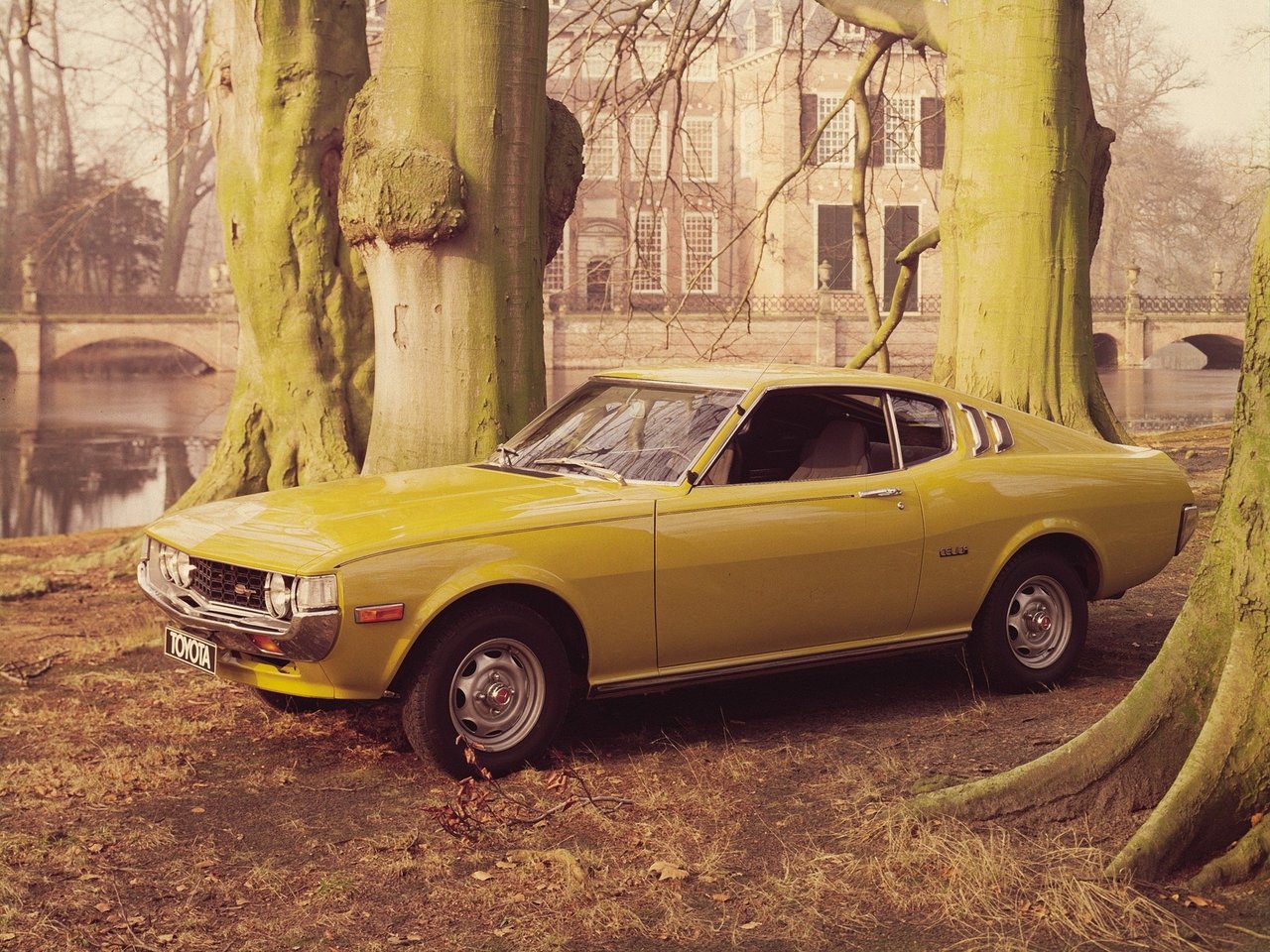 Фото Toyota Celica I (A20/35)