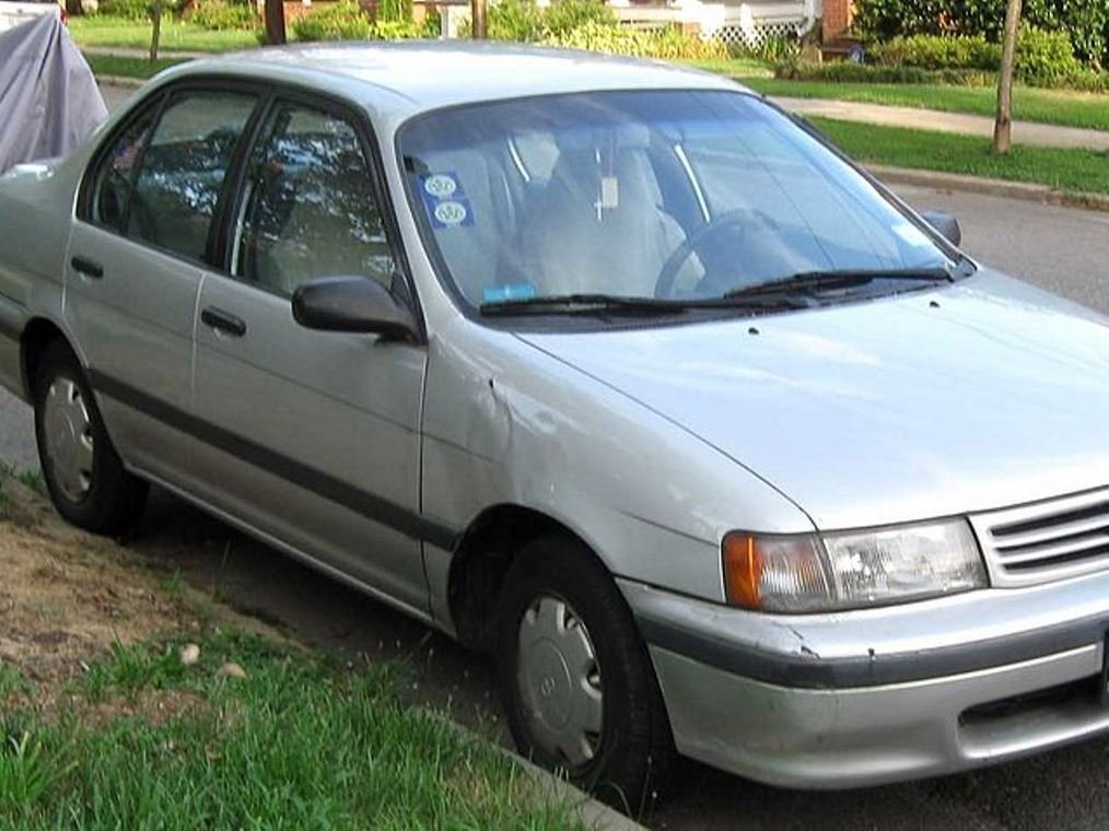 Фото Toyota Corolla II IV (L40)