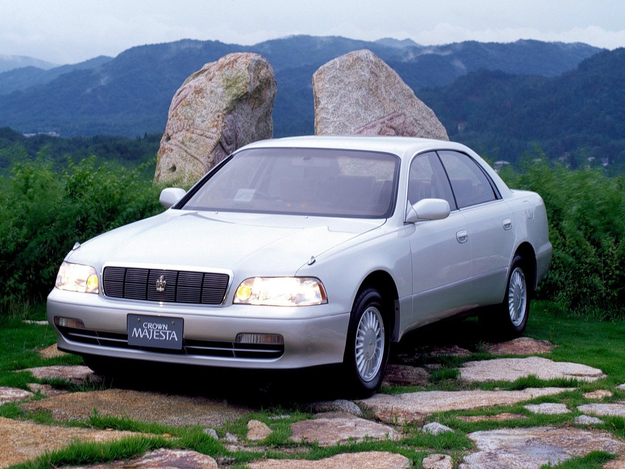 Фото Toyota Crown Majesta I (S140)