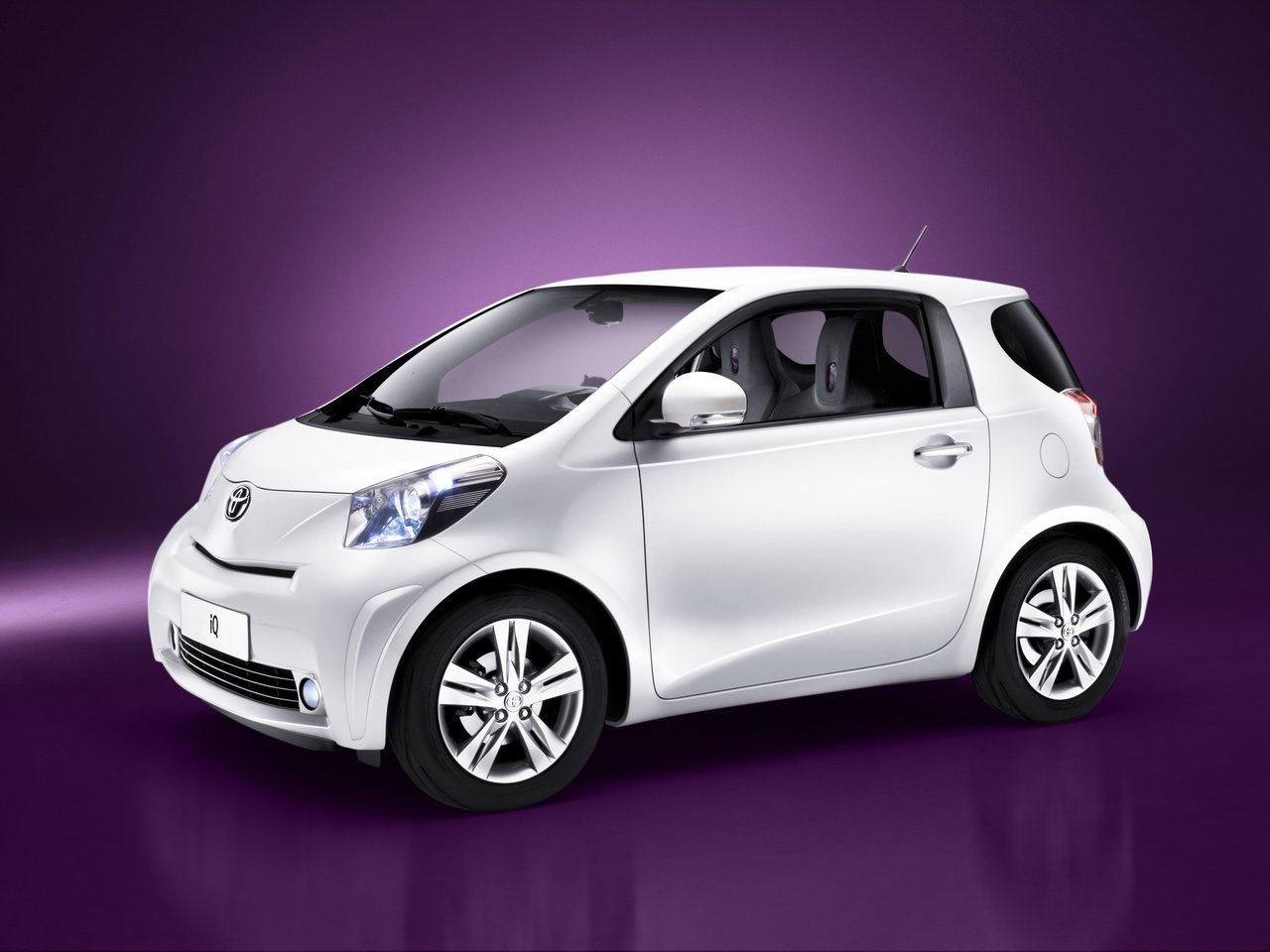 Фото Toyota iQ I