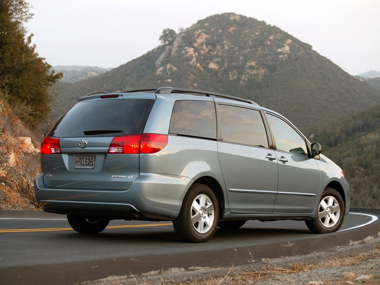 Фото Toyota Sienna II