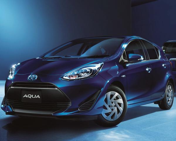 Фото Toyota Aqua I Рестайлинг 2 Хэтчбек 5 дв.